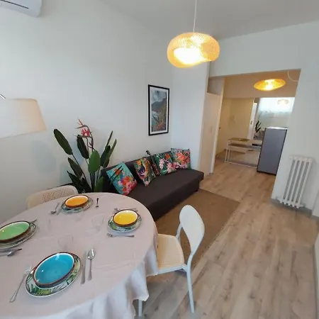 Апартаменты Trilocale Hawaii *